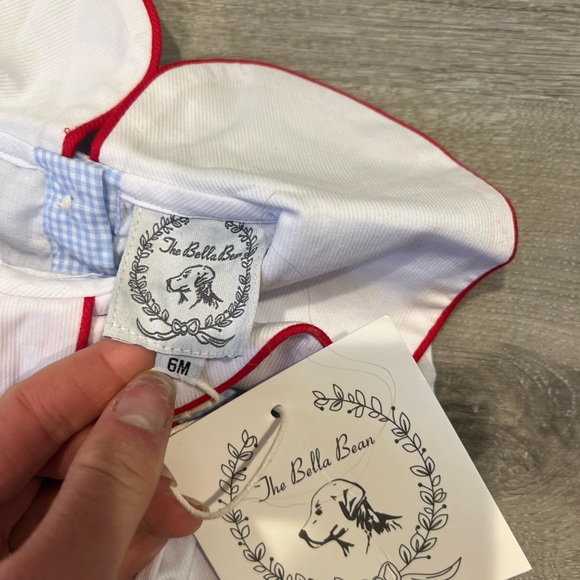 The Bella bean NWT onesie - Picture 3 of 4